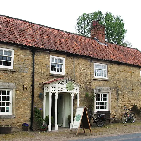 The Coxwold Tearooms And מלון 4*